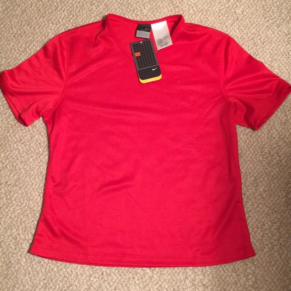 womens red dri fit shirt